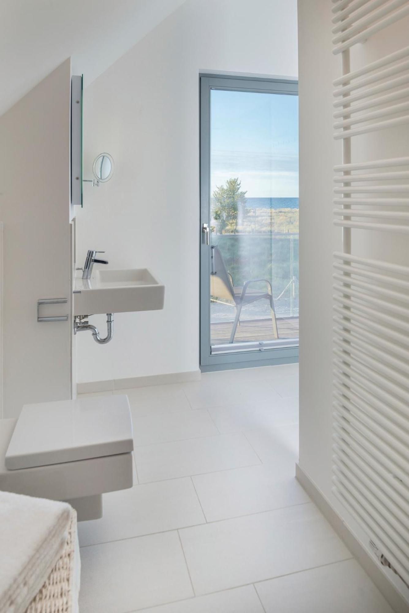 Ostsee - Reetdachhaus Nr 36 "Warder" Im Strand Resort Хайлигенхафен Екстериор снимка