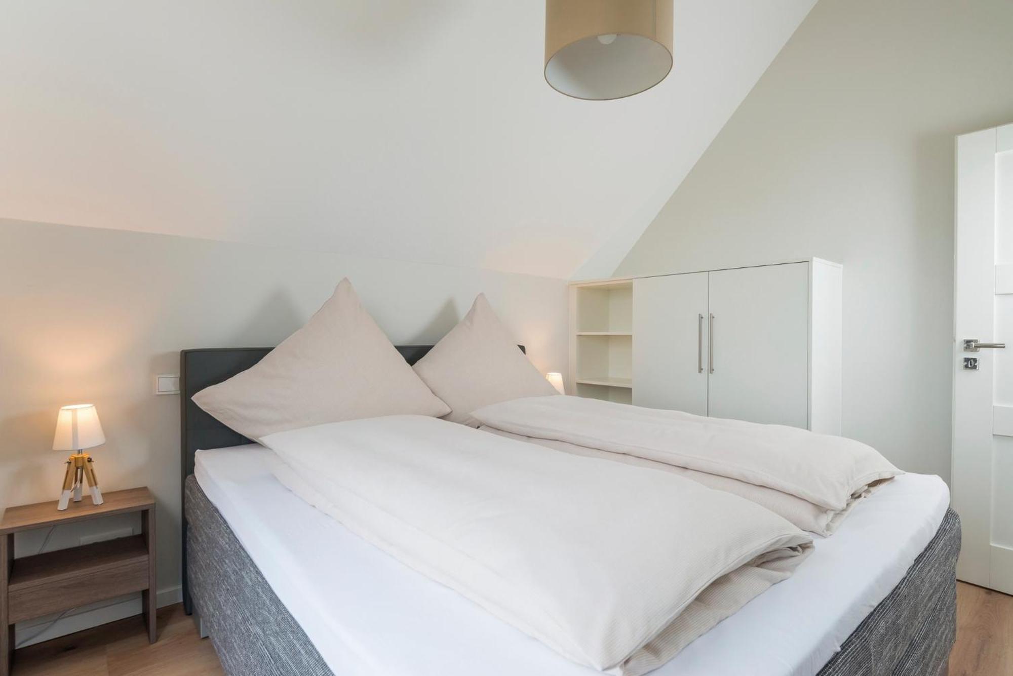 Ostsee - Reetdachhaus Nr 36 "Warder" Im Strand Resort Хайлигенхафен Екстериор снимка