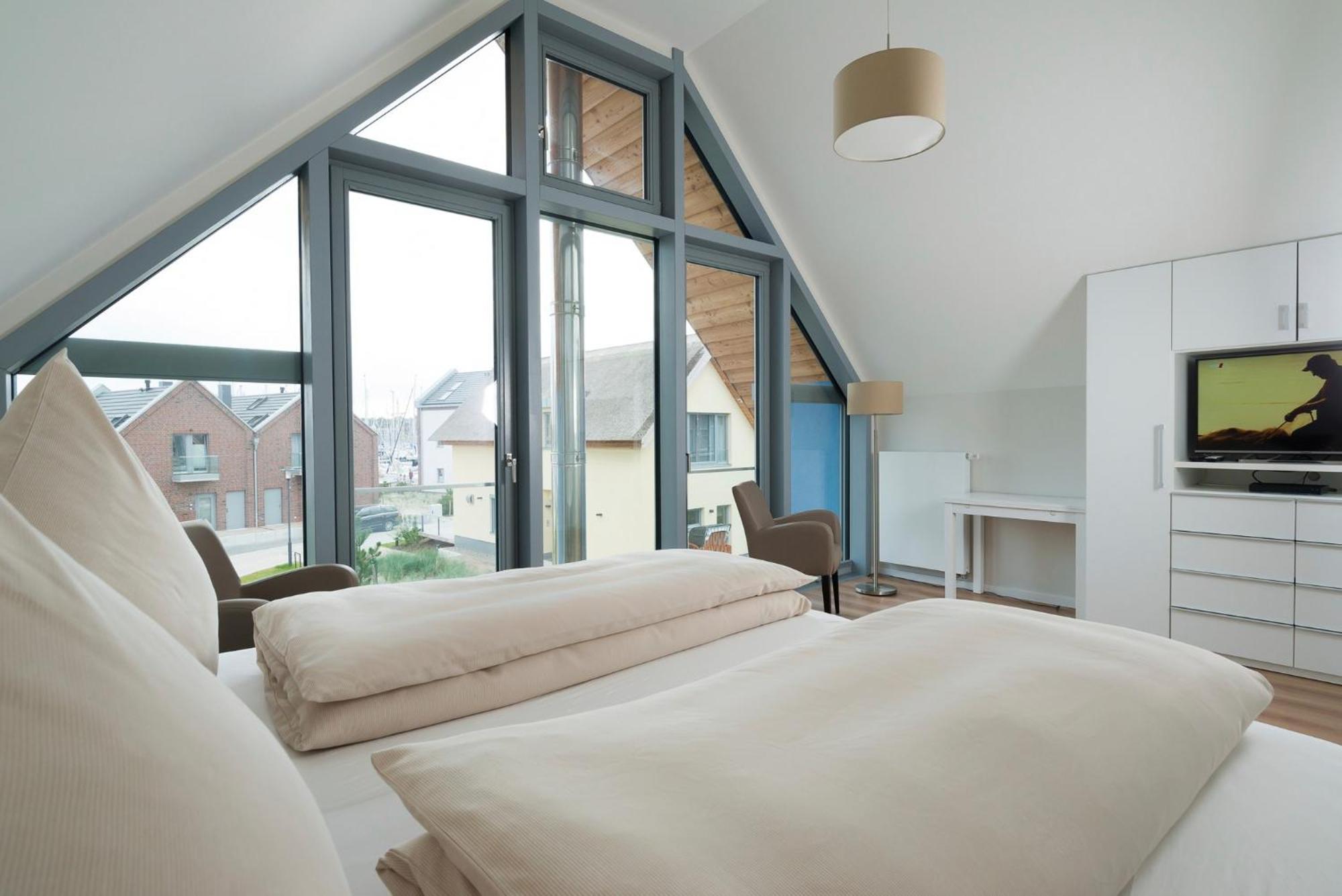 Ostsee - Reetdachhaus Nr 36 "Warder" Im Strand Resort Хайлигенхафен Екстериор снимка