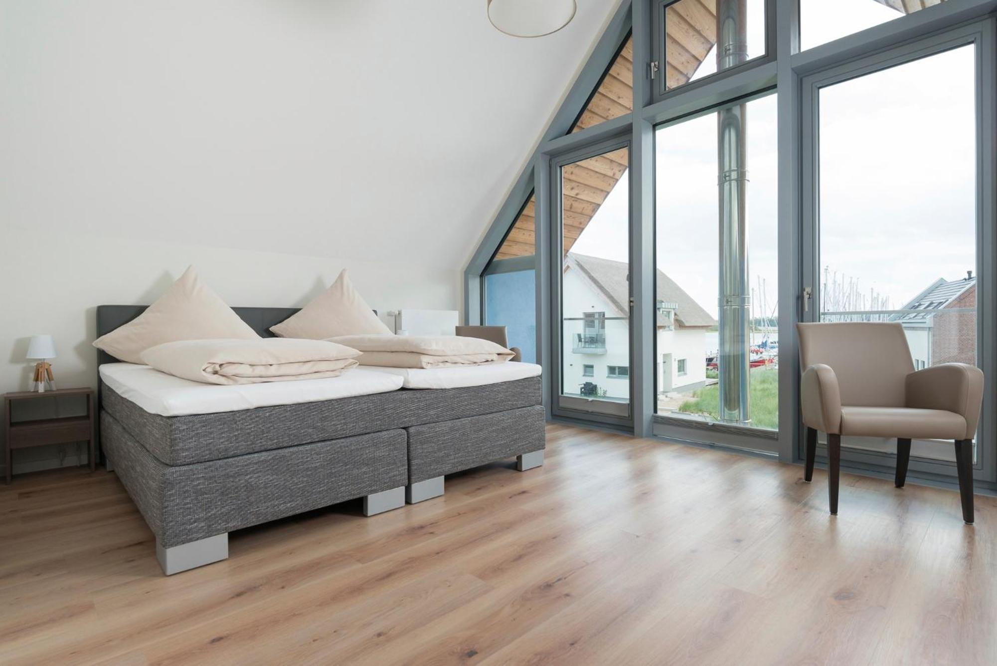 Ostsee - Reetdachhaus Nr 36 "Warder" Im Strand Resort Хайлигенхафен Екстериор снимка
